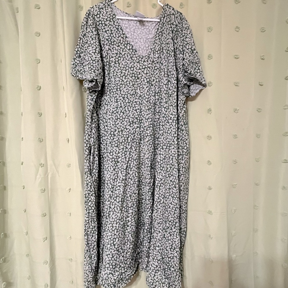 Target Green floral midi dress size 4x
